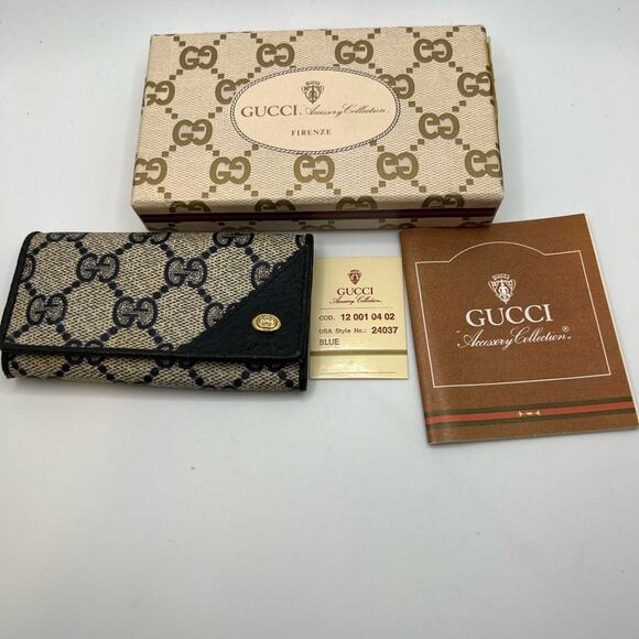 Gucci Blue Key Case  includes box and papers - Picture 1 of 10